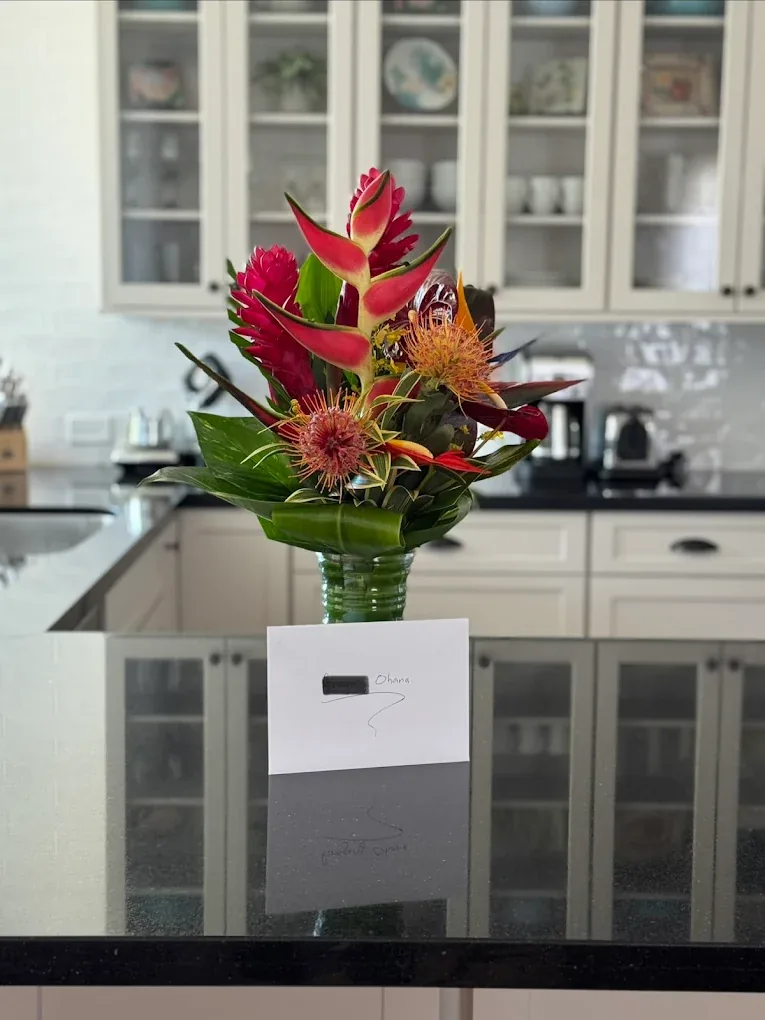 The Kihei-Wailea Flowers By Cora storefront at Azeka Shopping Center in Kihei